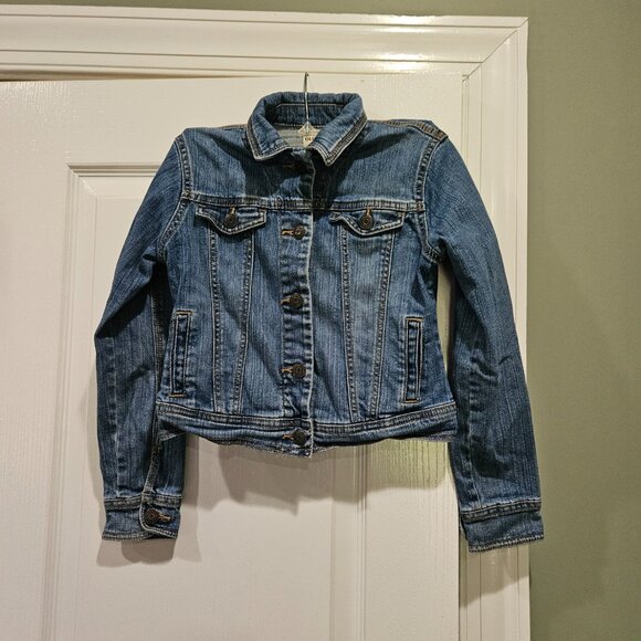 Old Navy Girl's Size Medium Trucker Denim Jacket - Picture 1 of 6